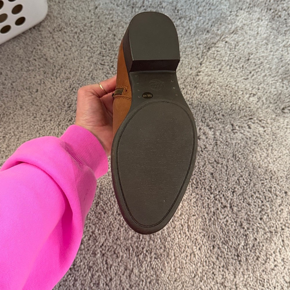 Lucky Brand Cognac Brown Ankle Booties with Side Zip - Picture 2 of 2